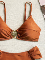 Conjunto de Biquíni Cintura Alta com Fivela Dourada
