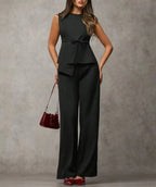 Conjunto feminino preto elegante com blusa e calça