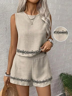 Conjunto_floral_feminino_com_blusa_e_shorts