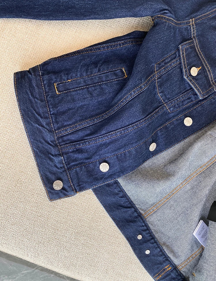 Jaqueta Denim Feminina Casual com Botões e Bolsos