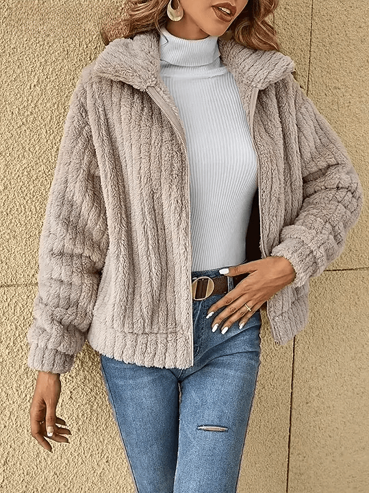 Jaqueta Teddy Casual com Gola Polo e Zíper