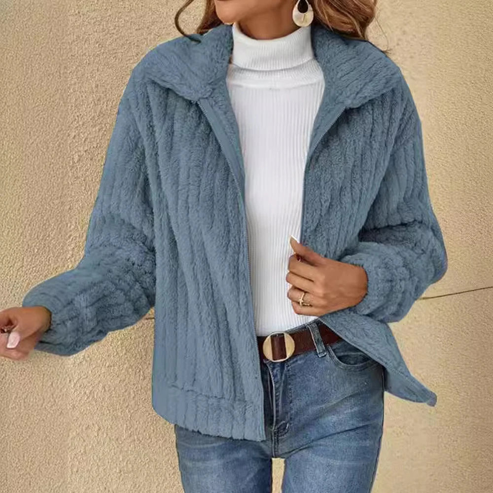 Jaqueta Teddy Casual com Gola Polo e Zíper