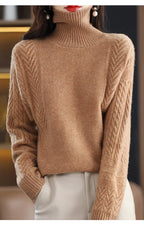 Pulôver Feminino Gola Alta Detalhe 3D