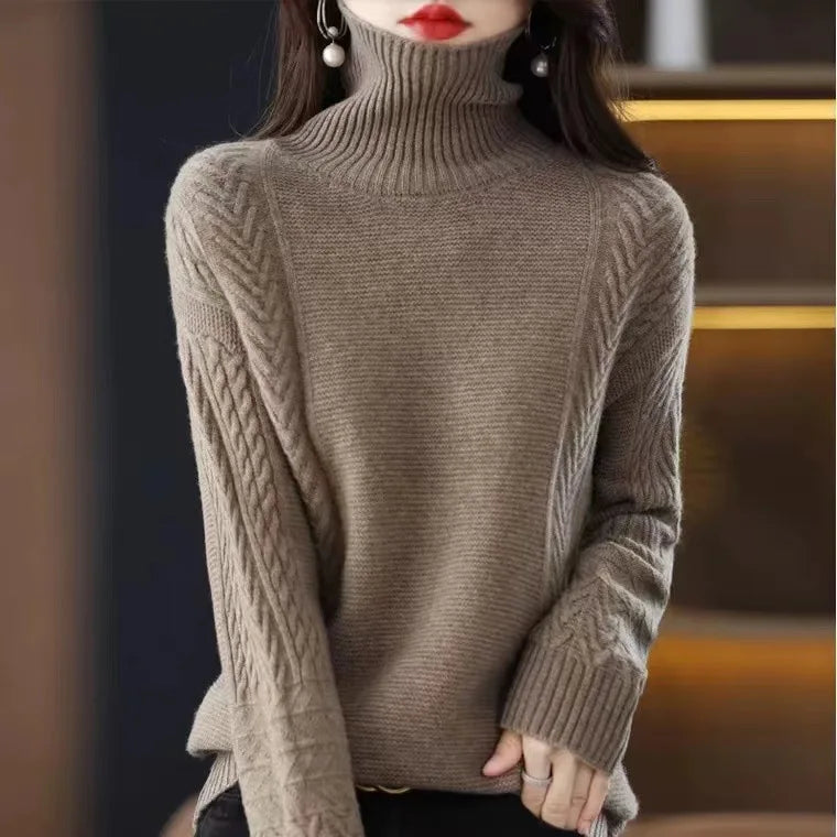 Pulôver Feminino Gola Alta Detalhe 3D
