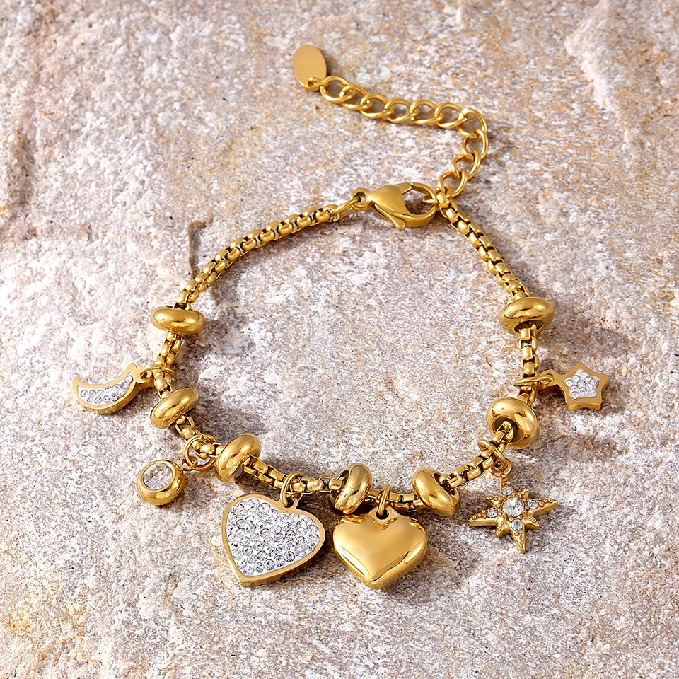 Pulseira Feminina com Vários Pingentes de Coração