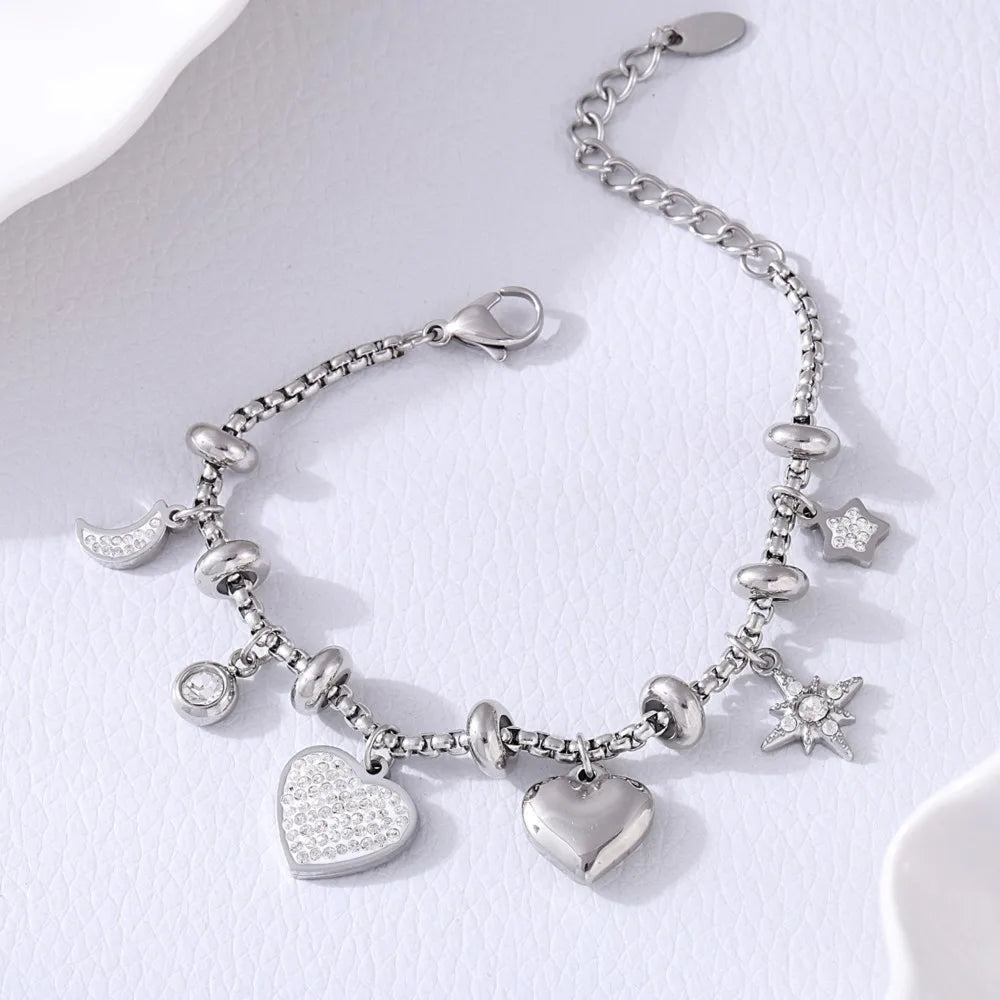 Pulseira Feminina com Vários Pingentes de Coração