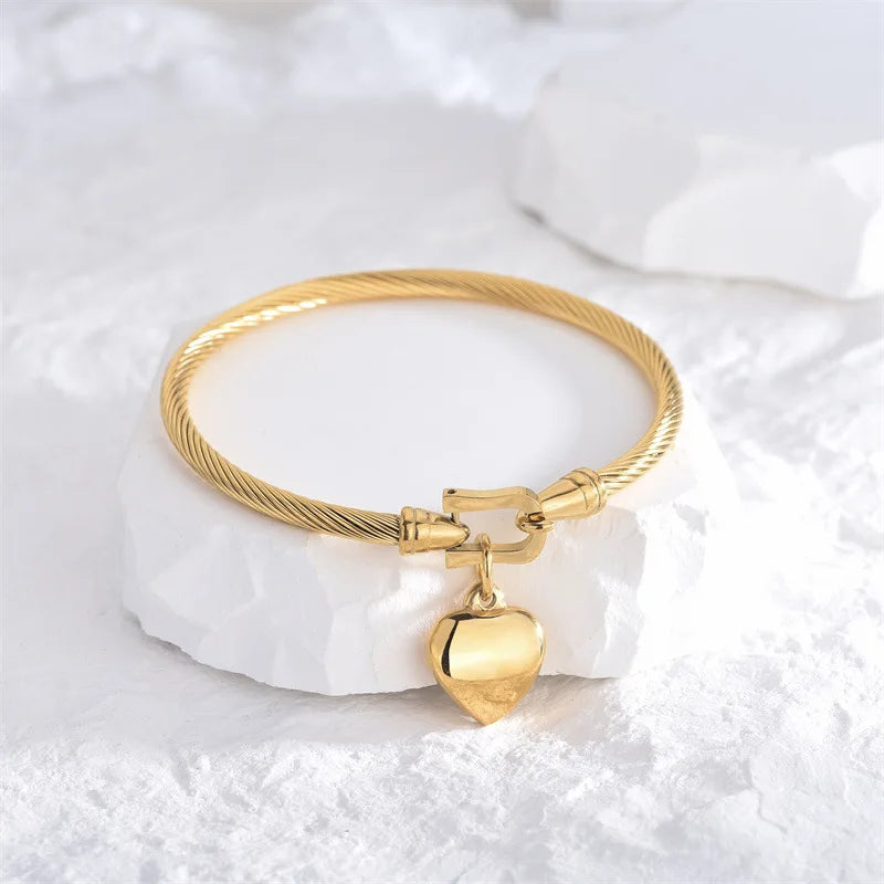 Pulseira Charm Coração Banhada a Ouro 18K