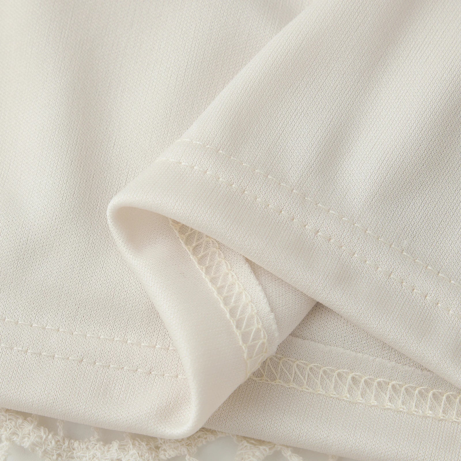 Saia Off Longa Boho de Renda Floral