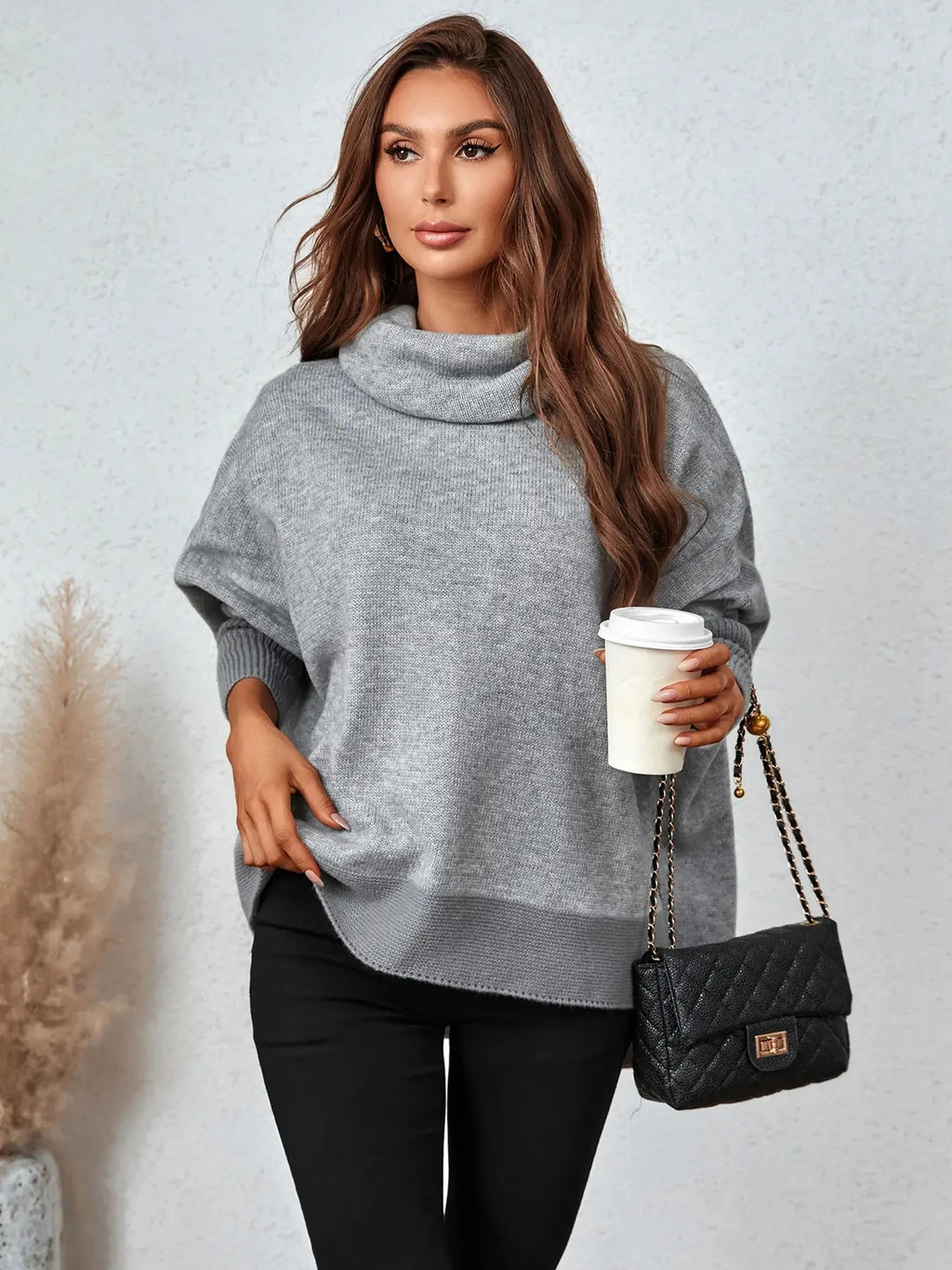 Suéter Feminino de Gola Alta Cinza