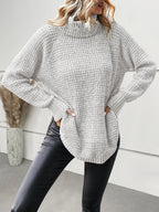 Suéter Oversized de Gola Alta com Fenda Lateral