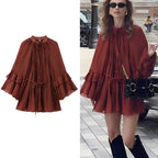 Vestido Feminino Mini Marrom com Babados e Rendas