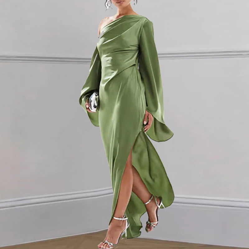 Vestido Flavia Longo com Fenda e Gola Assimétrica