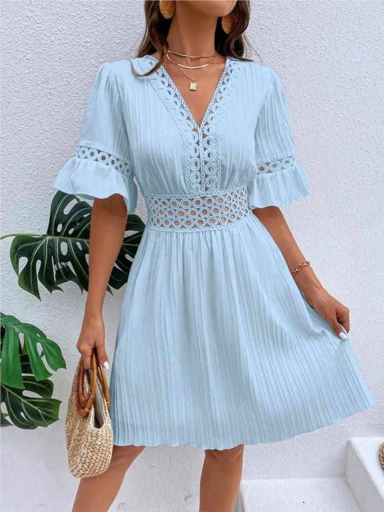 Vestido Gabi Midi com Renda e Manga Curta