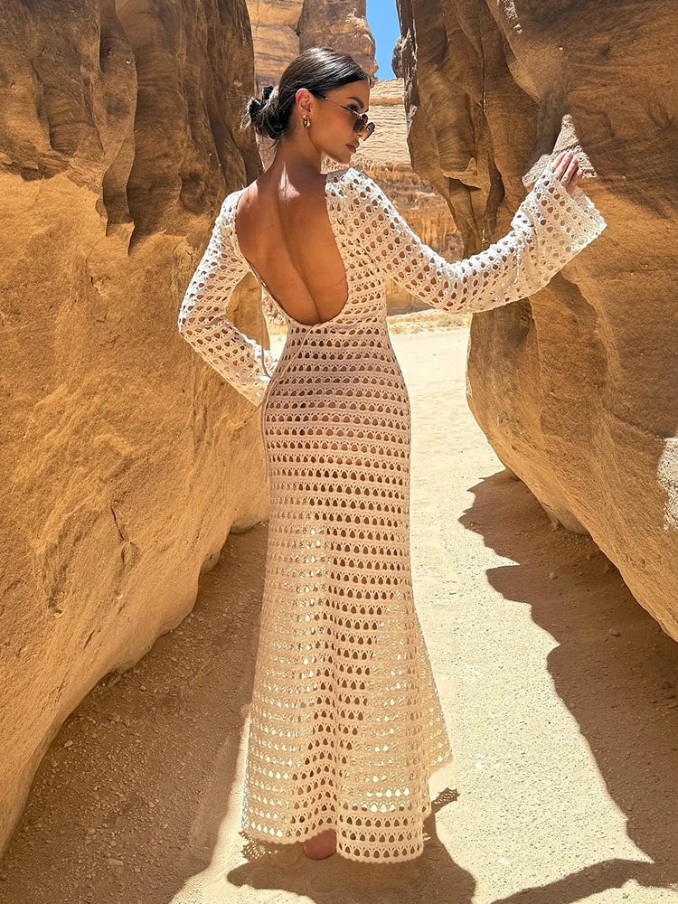 Vestido Maxi Praia Detalhe nas Costas Manga Longa Flare