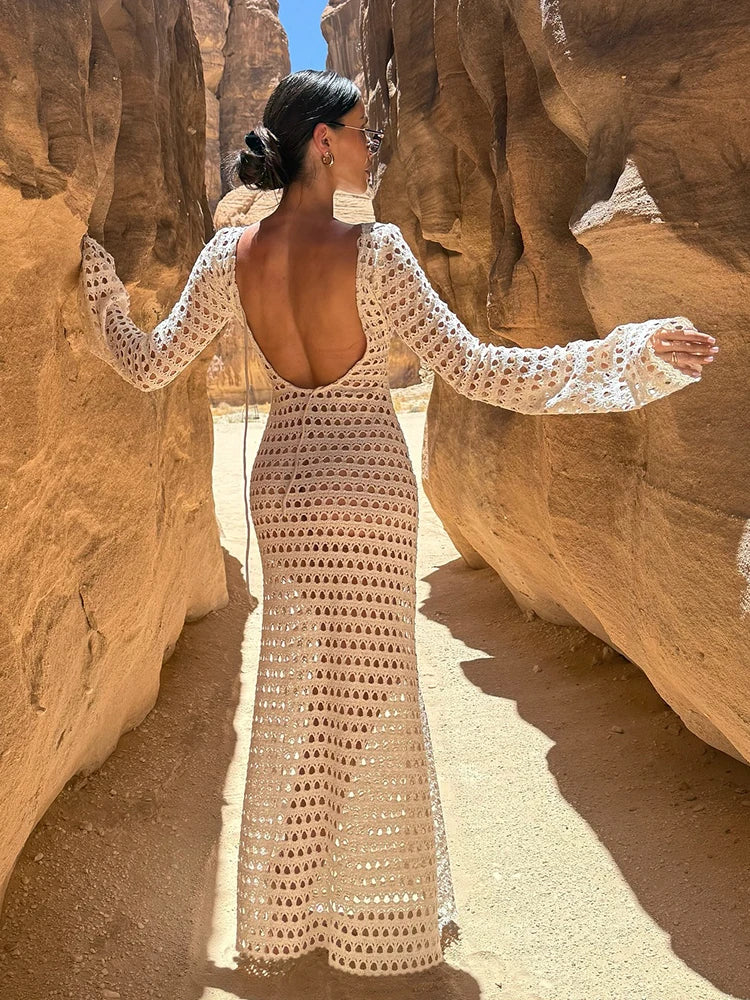 Vestido Maxi Praia Detalhe nas Costas Manga Longa Flare