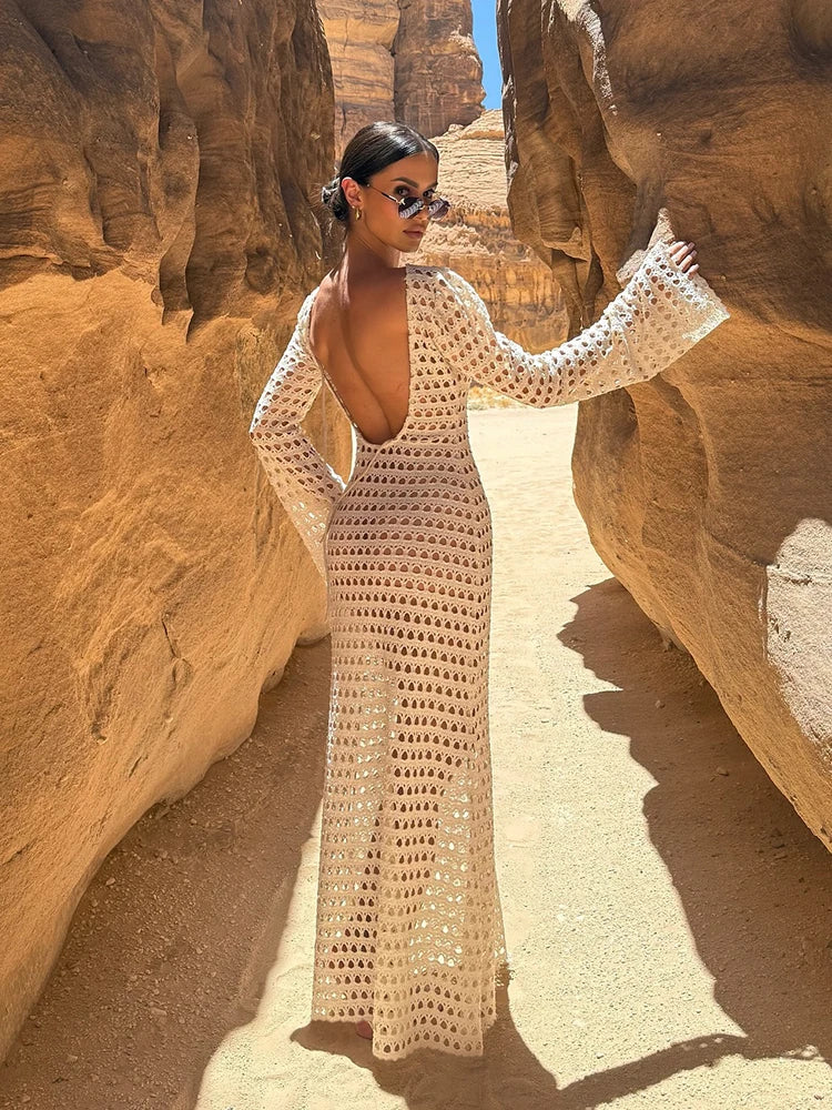Vestido Maxi Praia Detalhe nas Costas Manga Longa Flare