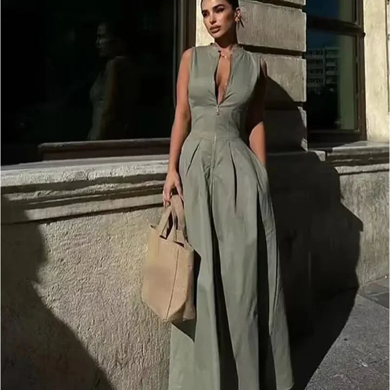 Vestido Maxi Sem Mangas Plissado com Zíper
