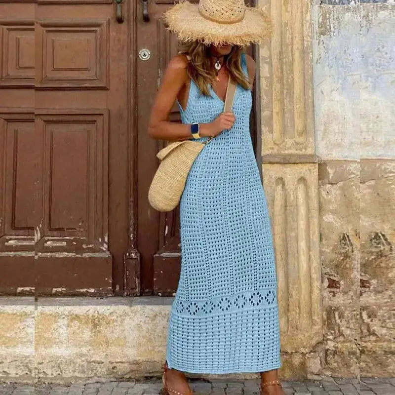 Vestido de Praia Feminino em Malha Vazado Sem Mangas