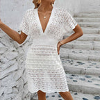 Vestido de Praia com Decote V e Manga Curta