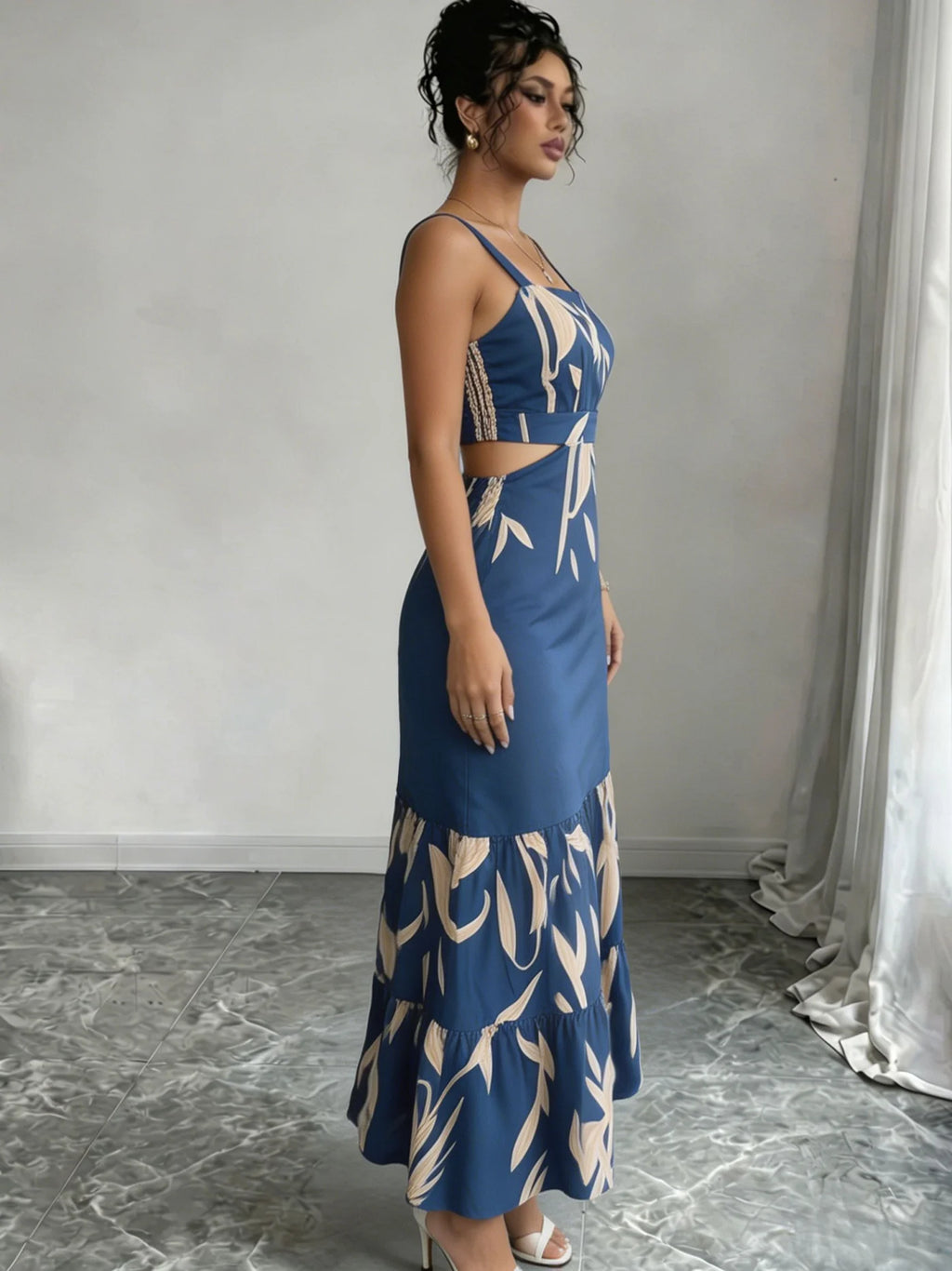 Vestido feminino azul estampado sem mangas