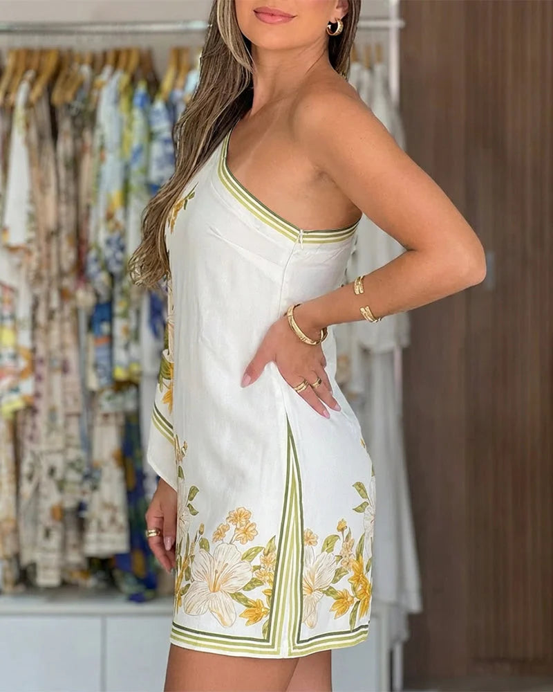 Vestido feminino de um ombro só para viagem e verão