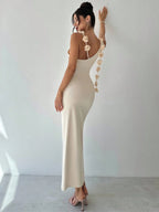 Vestido longo feminino com flor 3D no ombro