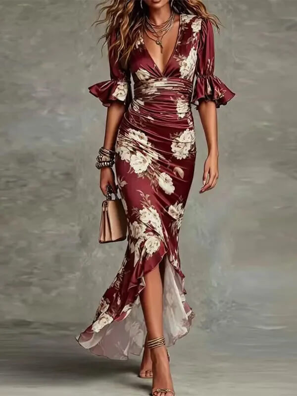 Vestido longo floral com decote V e detalhes em 