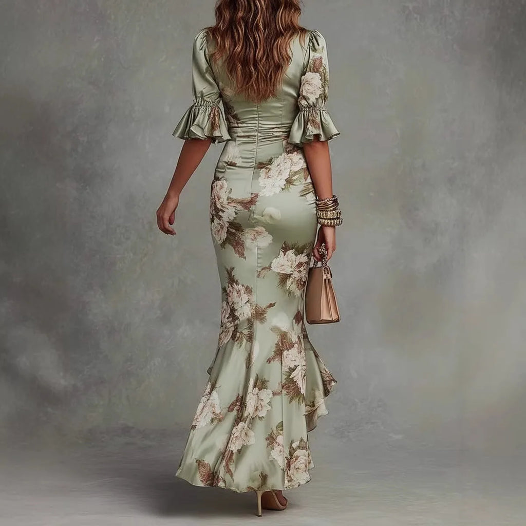 Vestido longo floral feminino visto de costas