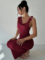 Vestido longo vinho feminino com detalhe floral